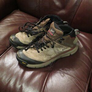 danner trail 2650 mens 10 D